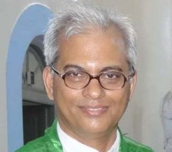 priest 